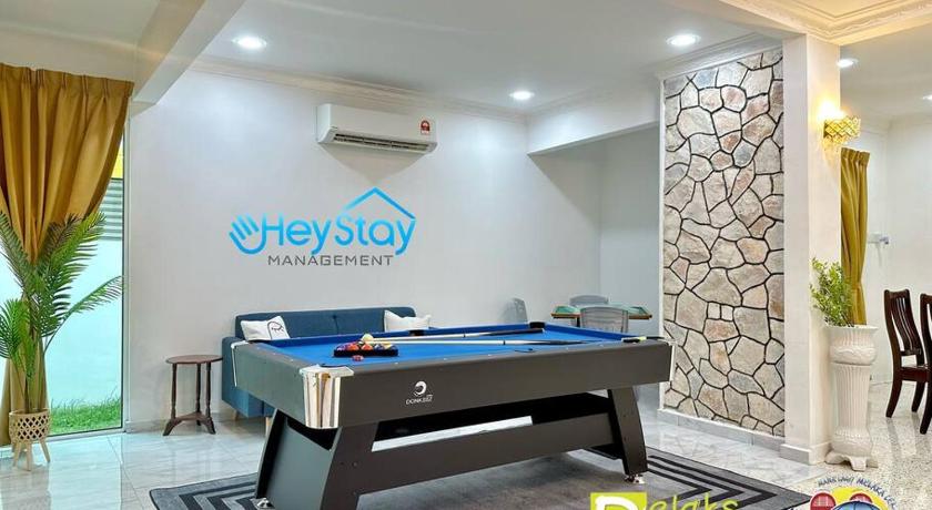 Malacca Klebang 4B3B21Pax PooltableKaraoK Jacuzzi TownArea 4-Star Guesthouse suite
