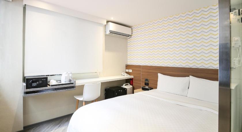 Image of Elite Room 0
