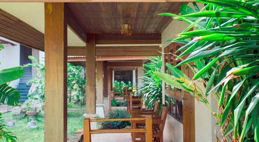 Image of Superior Bungalow 9