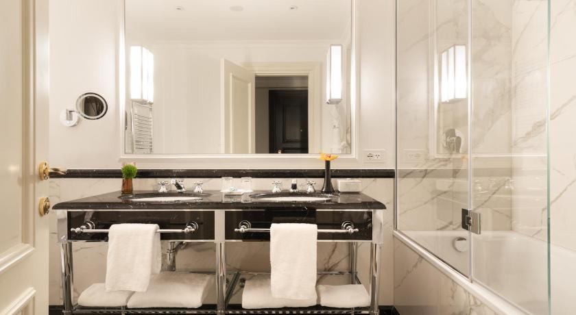 Image of Two-Bedroom Suite 8