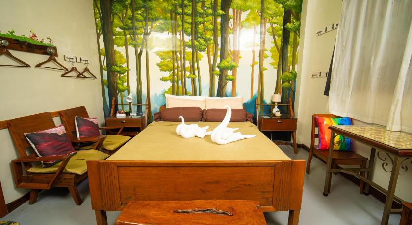 Image of Queen Room 0