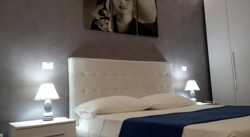 Image of Comfort Triple Room with Shower 7