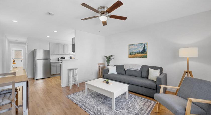Pueblo (CO) Beautiful Work Stay Retreat in Pueblo Near Downtown 4-Star Accommodation suite