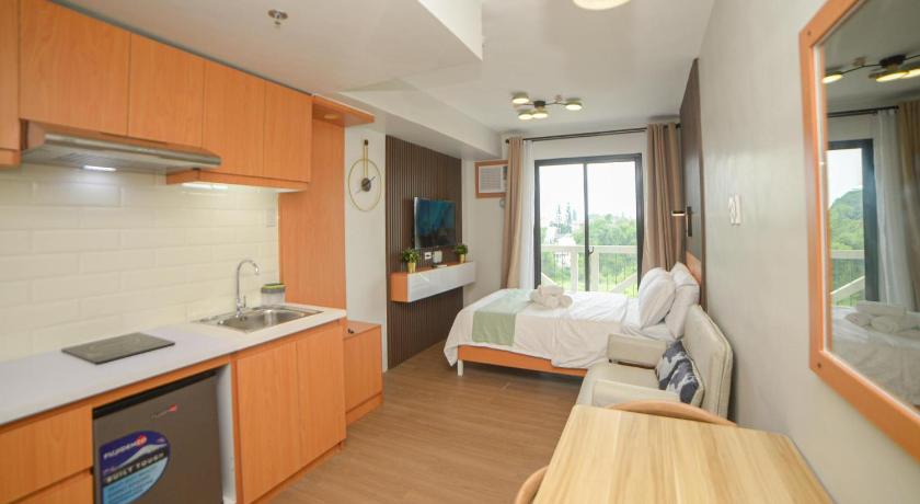 Pinesuites Tagaytay - By RcplacePH Unit 312 - image 12