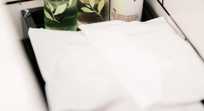 Bangkok MiTT Haus(Lat Phrao Soi 5) 2-Star Hotel pool