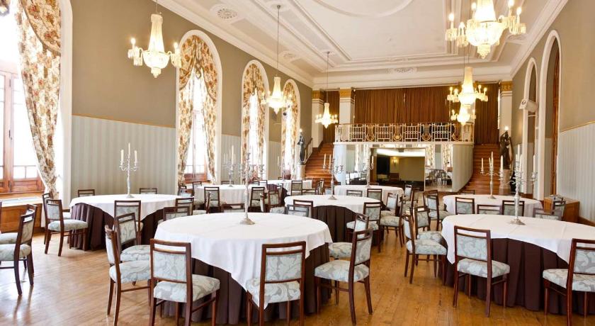 アナディア Curia Palace, Hotel Spa & Golf 4つ星 ホテル ロビー