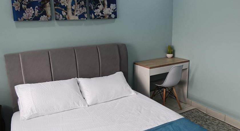 Homestay Saujana Aster - image 10