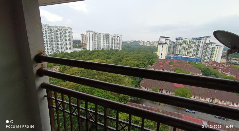 Homestay Saujana Aster - image 6