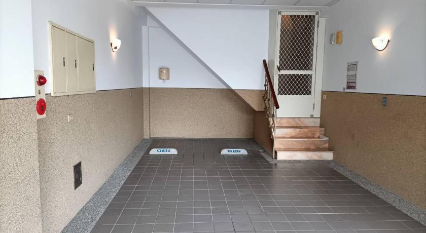 Image of Deluxe Double Room with Bath 3