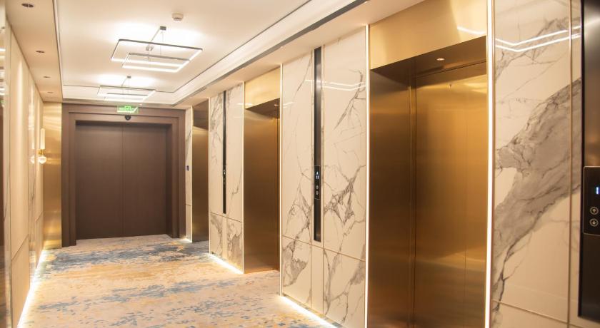 Merry Hotel Shanghai - image 5