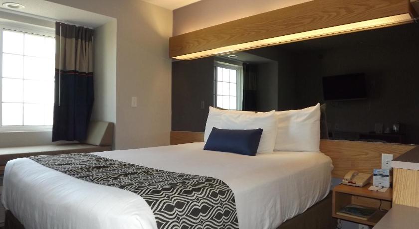 Microtel Inn & Suites by Wyndham Ames photo