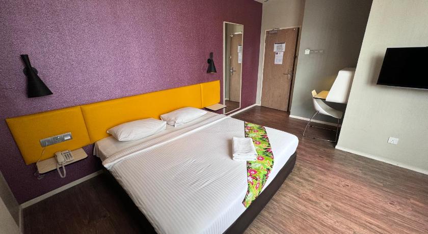 Image of Executive King Room 6