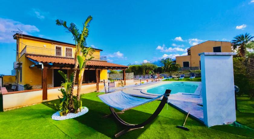Villa CLARA