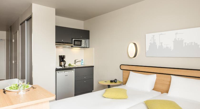 Aparthotel Adagio Access Paris Massy Gare TGV