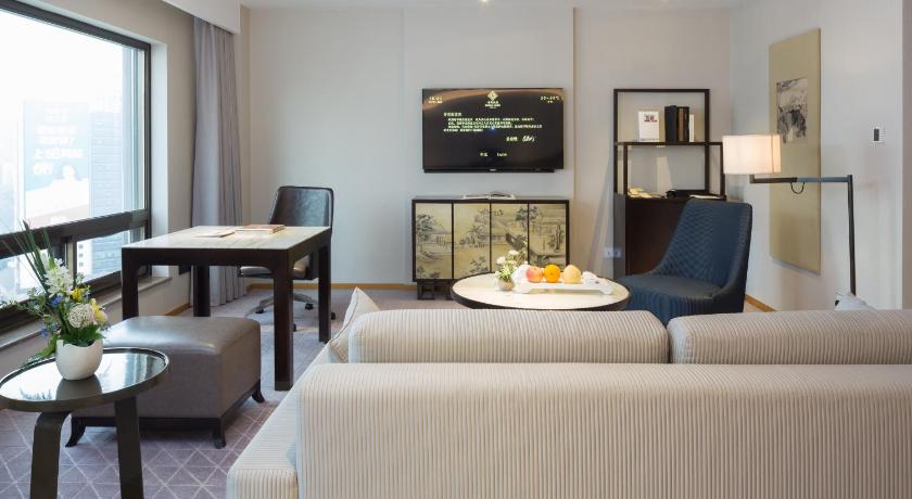 Image of Jinling Tower Executive Twin Room 6