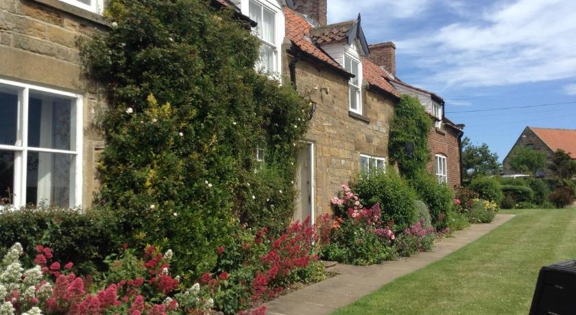 Swallow Cottages Apartment Whitby Deals Photos Reviews