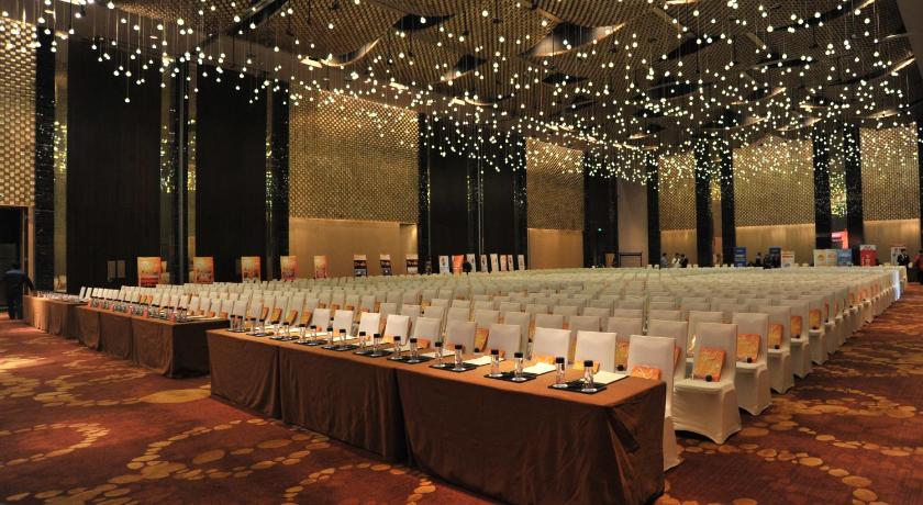 Jinling Hotel - image 34