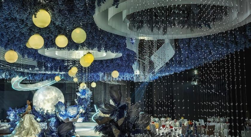 Jinling Hotel - image 49