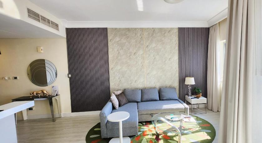 Stunning Burj Khalifa View 1 BR in ♥ of Downtown - image 11
