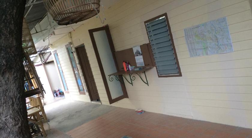 Image of Bed in 6-Bed Mixed Dormitory Room 1