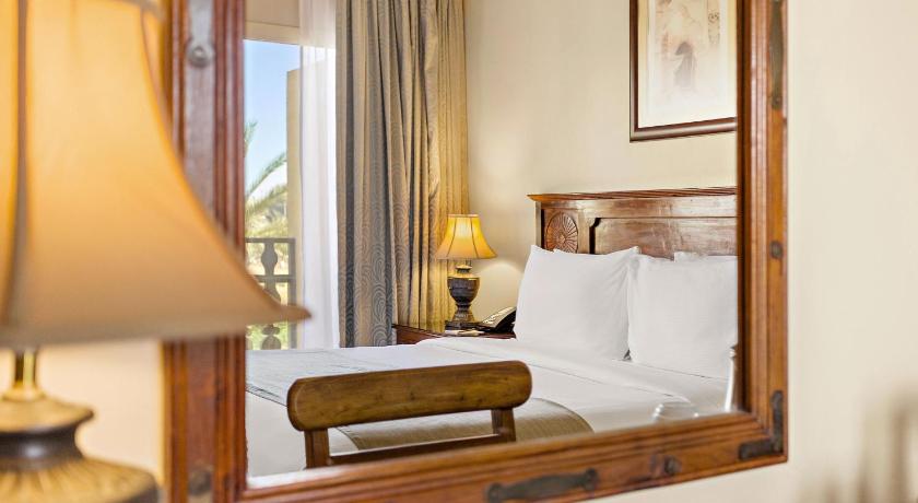 Image of Classic Room with Balcony 7