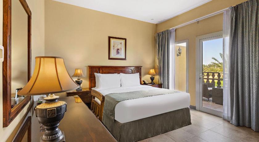 Image of Classic Room with Balcony 5