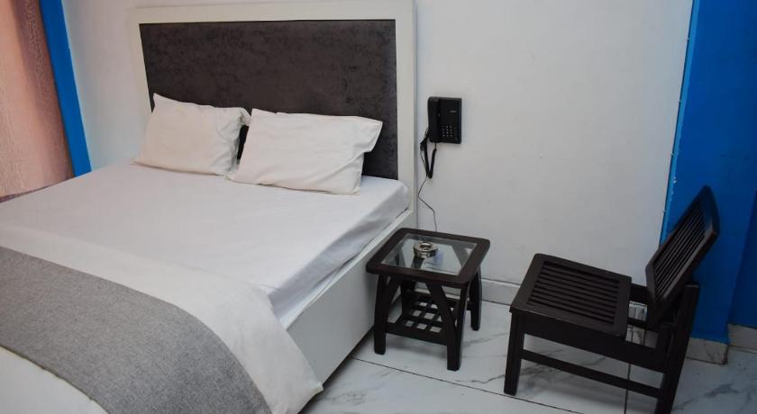 Hotel Moon Regency by Oyo Rooms – Panipat, NY