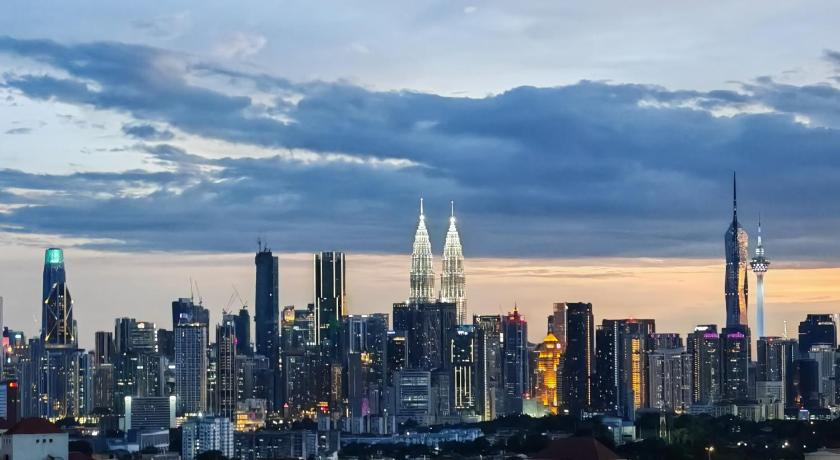 KL Skyline View Condo 1-8 pax - main image