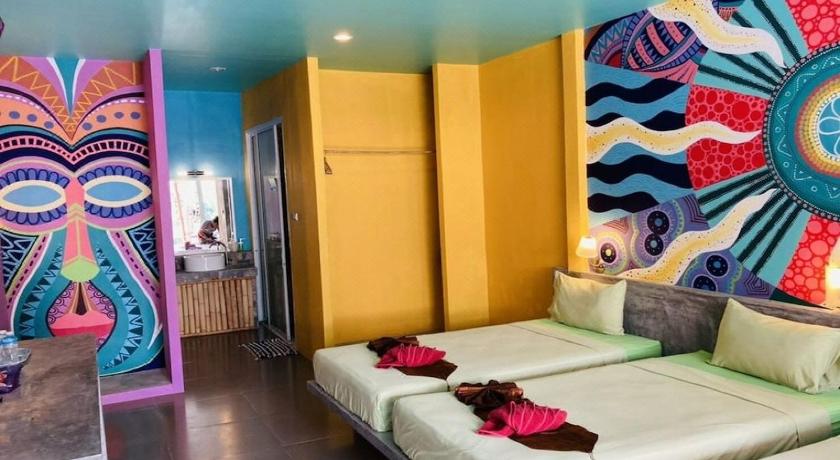 Image of Suite with Pool View 13