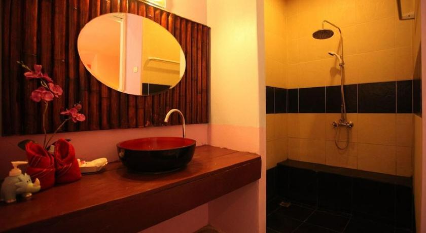 Image of Executive Triple Room 2