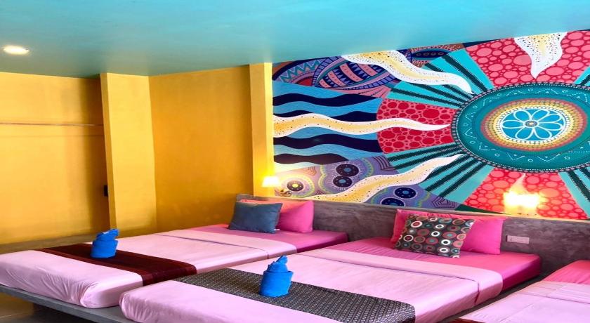 Image of Suite with Pool View 16