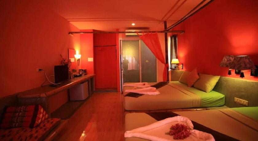 Image of Executive Triple Room 15