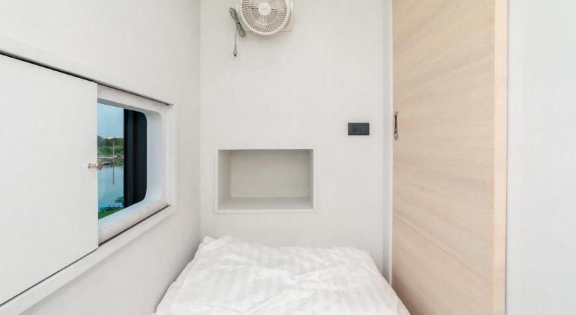 Image of Mixed Dorm 10