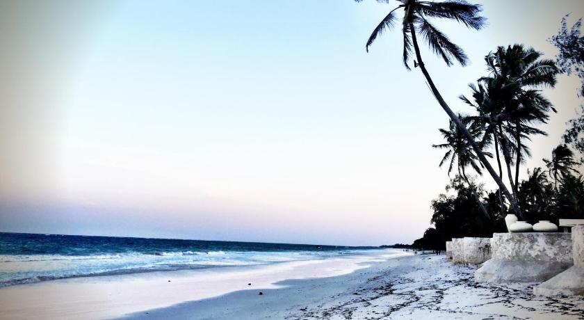 Galawa Beach Apartments photo