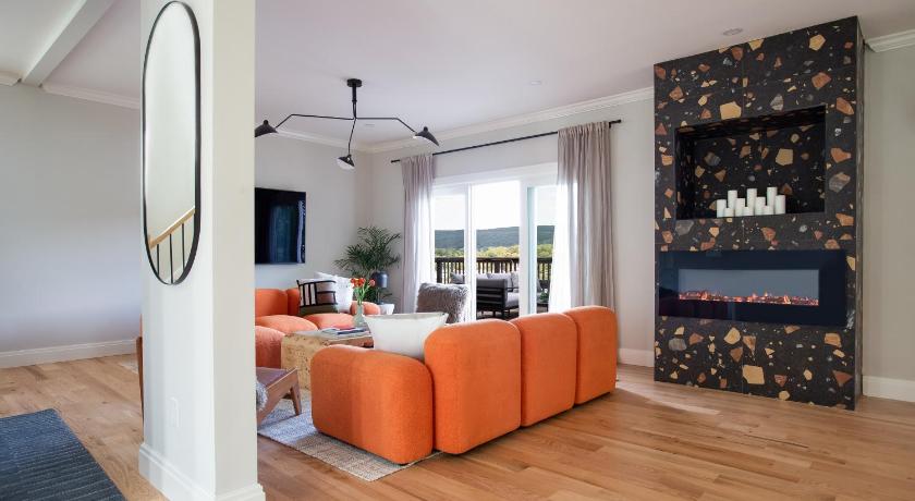 그린우드 레이크 (NY) Lakeview Villa with Private Hot Tub, Firepit & Spacious Decks with Breathtaking Cliff Views 5성급 숙소 스위트룸
