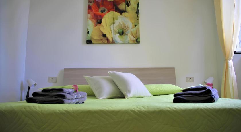 Home & Breakfast La Madonnina 013136-CNI-00001