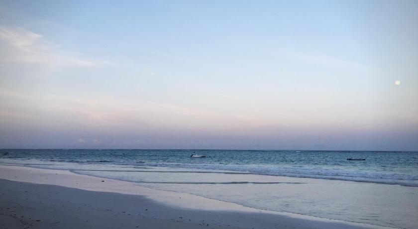 Galawa Beach Apartments photo