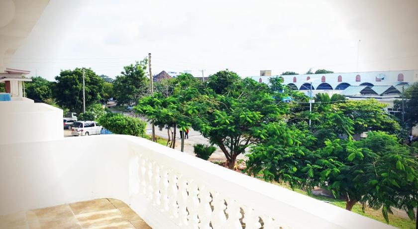 Galawa Beach Apartments photo
