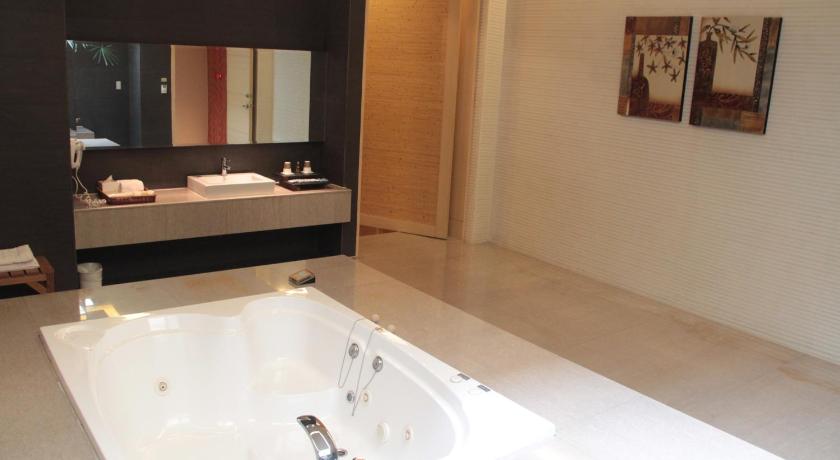 Image of Deluxe Room Double 5