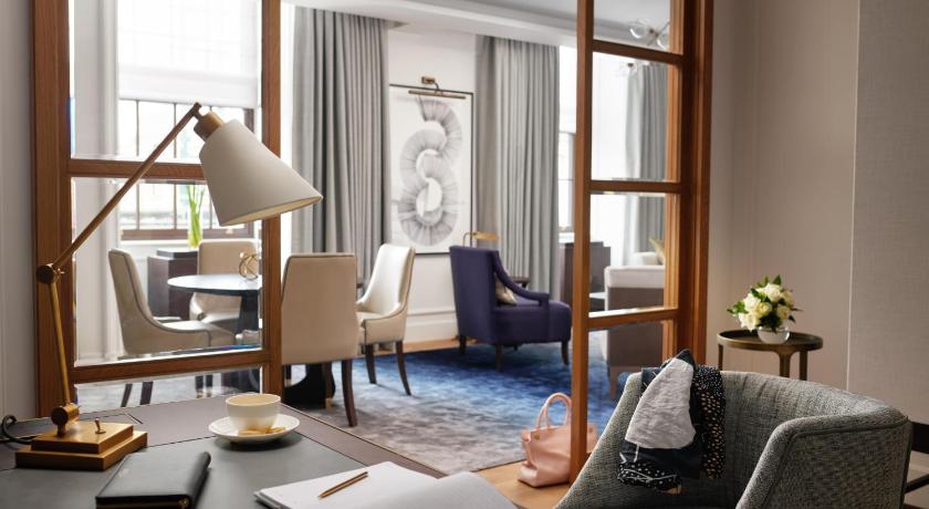 Image of London Suite 12