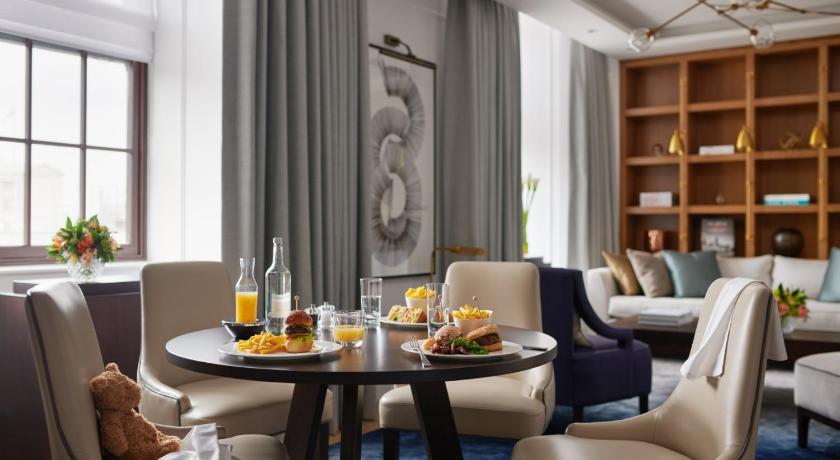 Image of London Suite 8