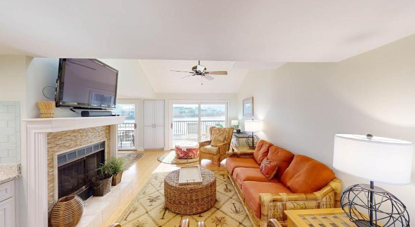 ポーリー島 Views of Osprey Lake in Pelican Watch 4 Bedroom 4つ星 宿泊施設 外観