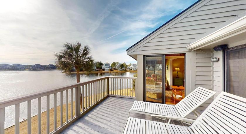 ポーリー島 Views of Osprey Lake in Pelican Watch 4 Bedroom 4つ星 宿泊施設 ロビー