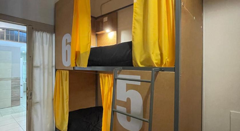 Image of Bed in 4-Bed Mixed Dormitory Room 0