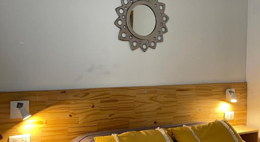 Image of Double Room with Private Bathroom 5