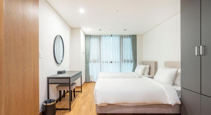 Busan Centum Convention Hotel 4-Star Hotel pool