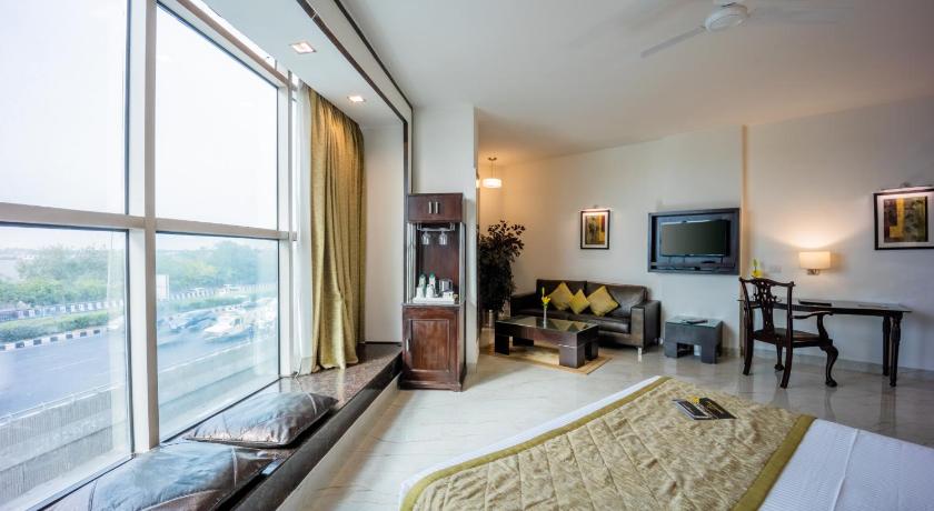 Image of Suite Room 5