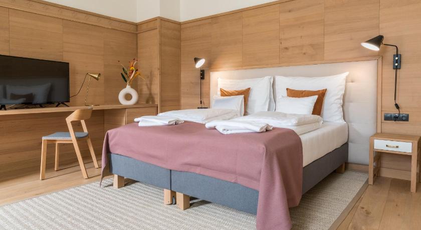 Isabella Boutique Hotel