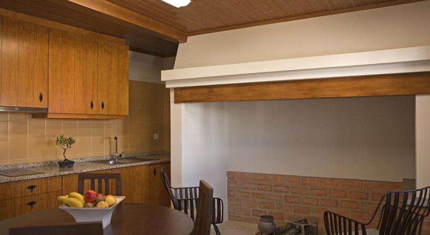 ヴィラ・ヴェーリャ・デ・ロダォン Herdade da Urgueira 4つ星 ゲストハウス 施設