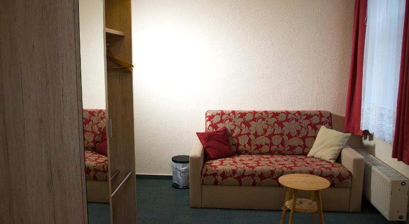 Image of Single Room 17